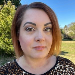 Meet your Posher, Rebekah
